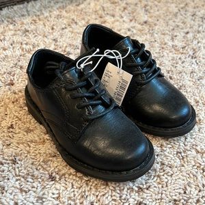 NWT Children’s Place brand toddler boy’s black dress shoes size 8